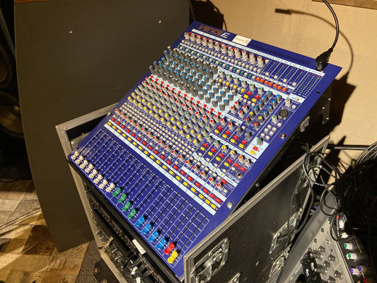 Venice F16R Mixer with Case Second Hand